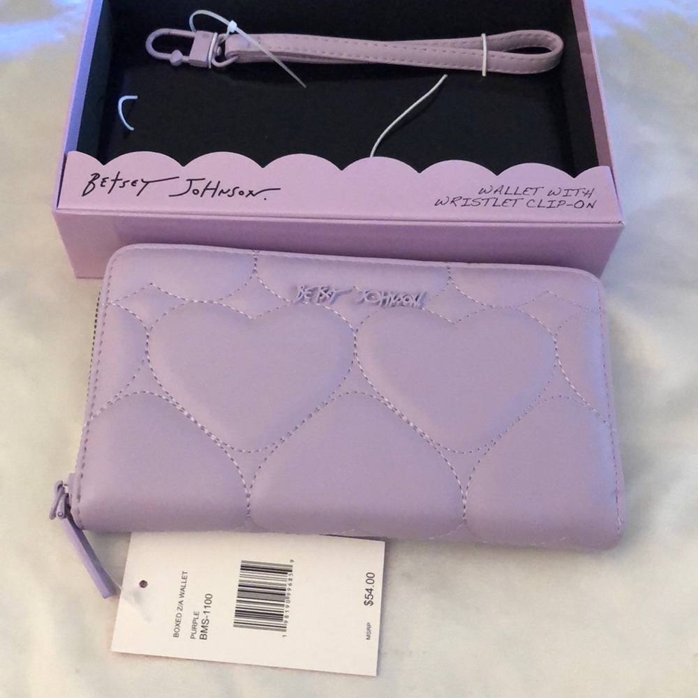 Betsey Johnson Purple Faux Leather Quilted Heart ZA Wallet + Strap NWT & Box